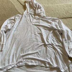 Thin sweatshirt